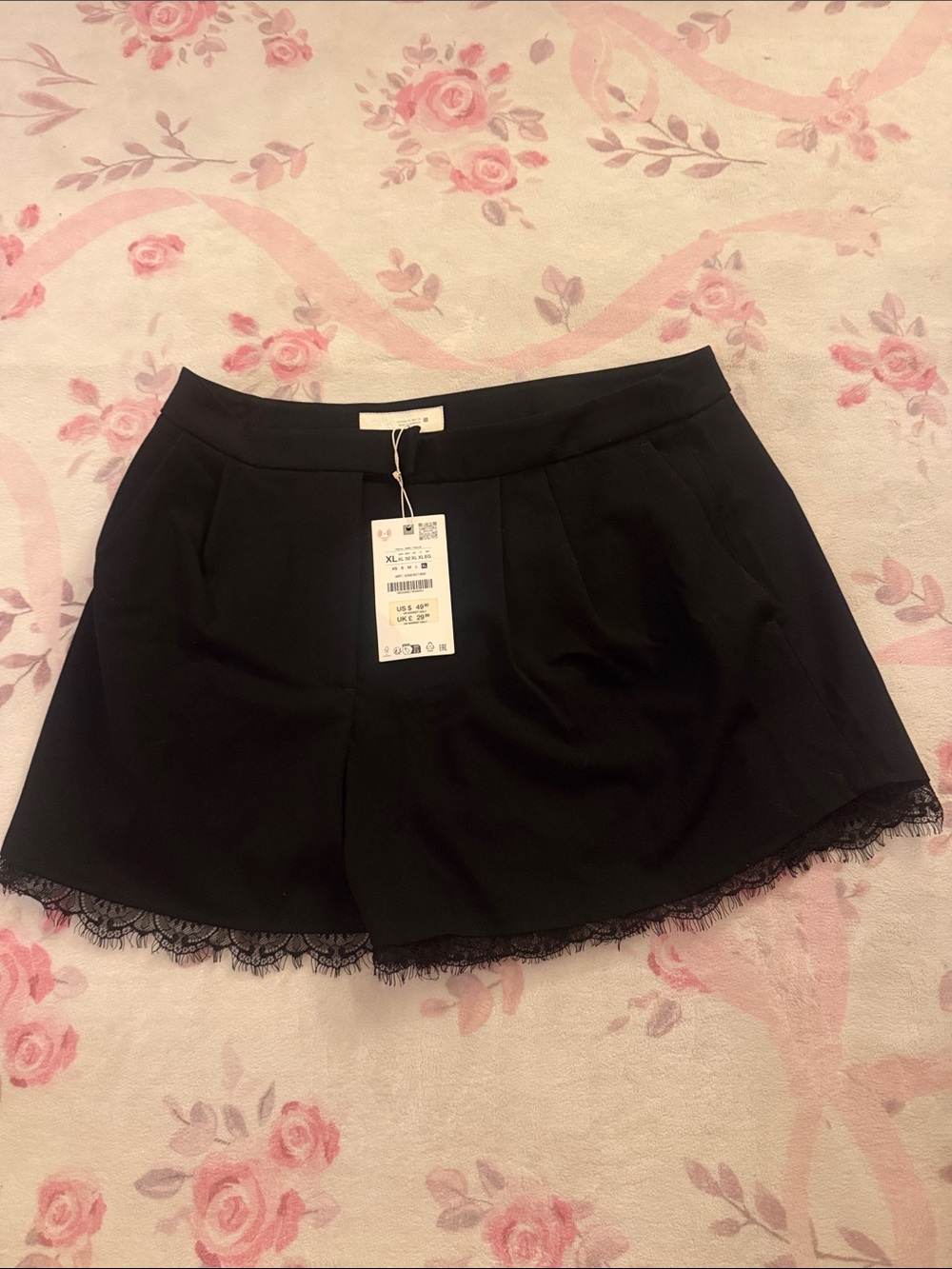 Zara Black Lace-Hem Women’s Shorts - Elegant Everyday Style